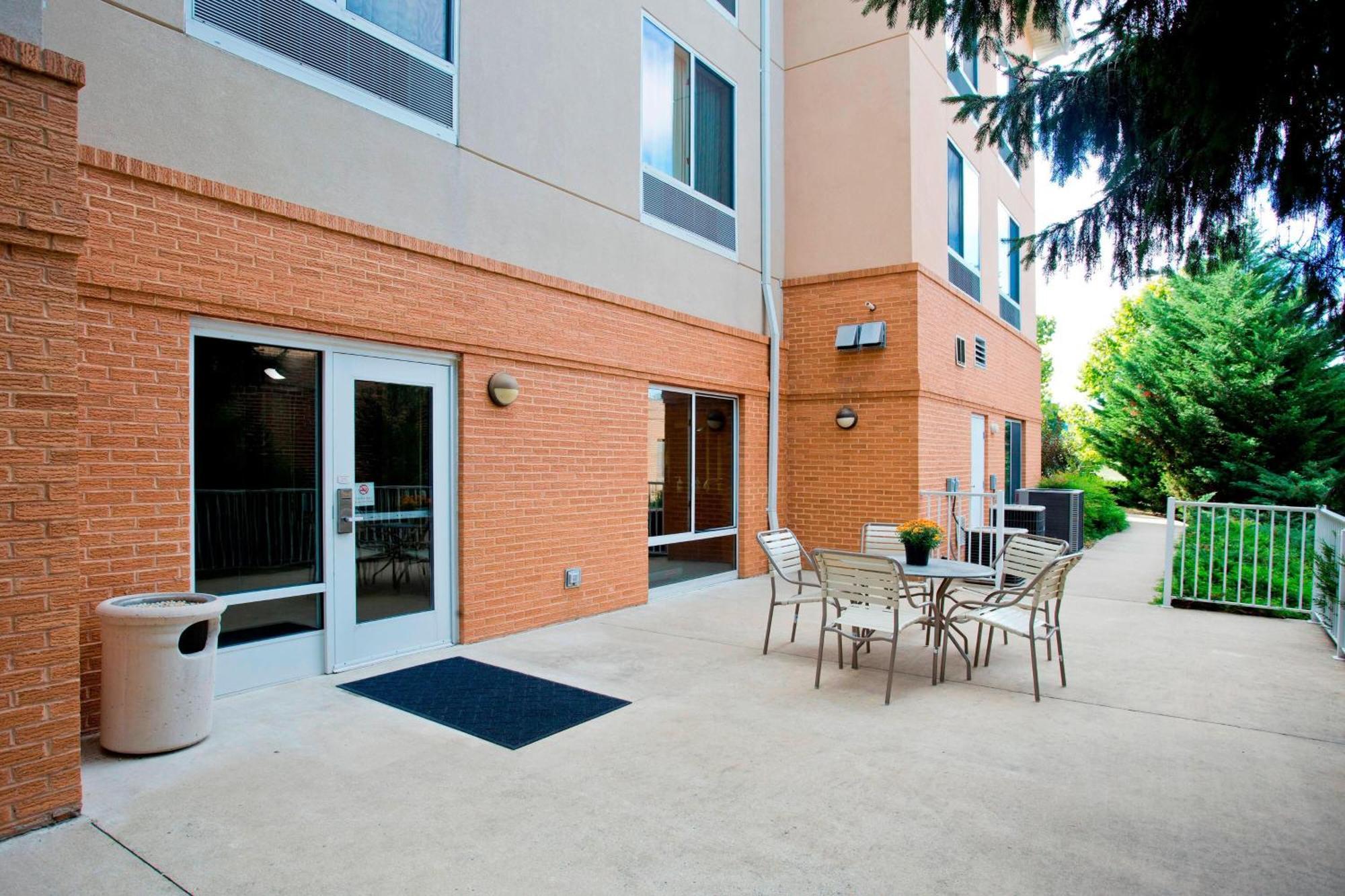 Fairfield Inn And Suites By Marriott Winchester Exterior foto